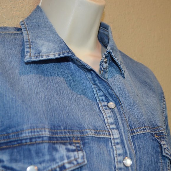 Sz M Chiqle Western Denim Shirt Dress with  Pearl Snaps - Picture 6 of 16